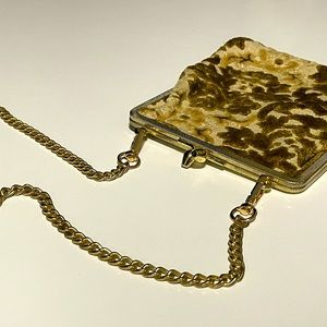 13 Vintage Chenille Tapestry Carpetbag